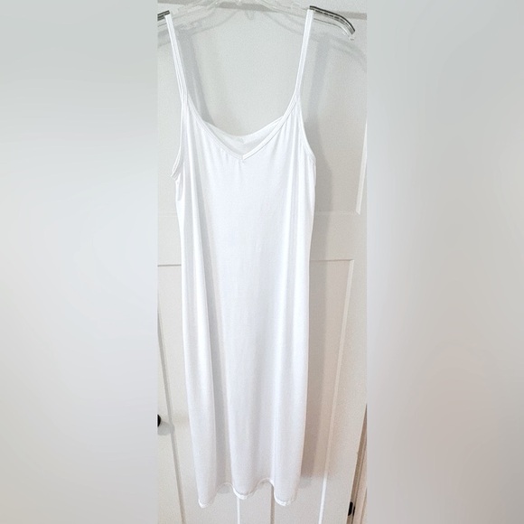 Vanity Fair Dresses & Skirts - Vanity Fair White Maxi Slip Dress